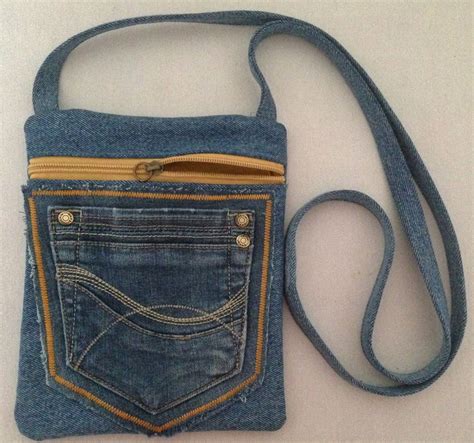 Promod Pochette smartphone en jean dès 19,99 € .